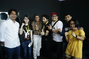 Tim FranKKomiK berfoto bersama Kenji Ohba (2015)